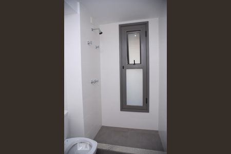 Banheiro suíte1 de apartamento à venda com 3 quartos, 150m² em Tristeza, Porto Alegre