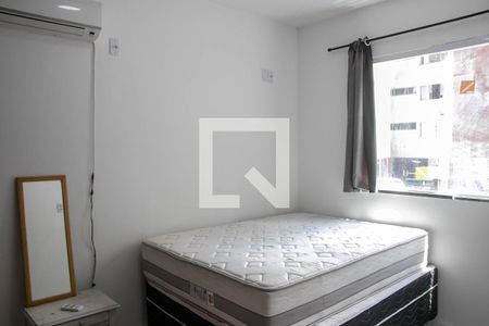 Quarto 1 de apartamento para alugar com 3 quartos, 80m² em Costa Azul, Salvador