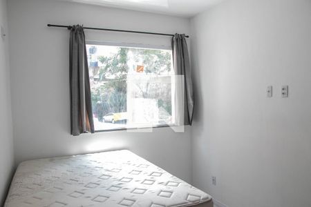 Quarto 1 de apartamento para alugar com 3 quartos, 80m² em Costa Azul, Salvador