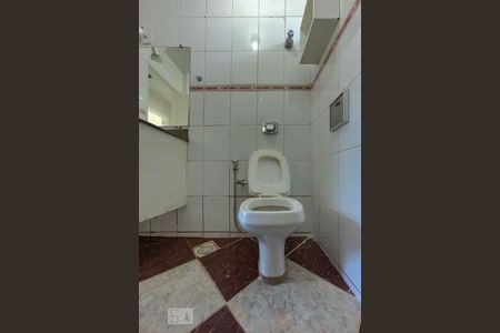 Apartamento à venda com 57m², 2 quartos e 1 vaga Apartamento à venda com 57m², 2 quartos e 1 vagaBanheiro