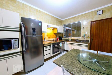 Casa à venda com 300m², 5 quartos e 6 vagasCozinha