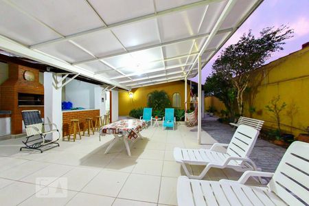 Casa à venda com 300m², 5 quartos e 6 vagasArea Comum