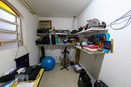 Quarto 1 de casa para alugar com 5 quartos, 300m² em Vila Galvão, Guarulhos