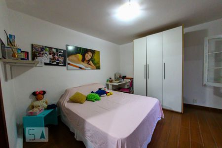 Casa à venda com 300m², 5 quartos e 6 vagasSuite 2
