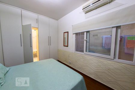 Casa à venda com 300m², 5 quartos e 6 vagasSuite 1