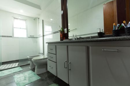 Apartamento à venda com 188m², 4 quartos e 3 vagasBanheiro 
