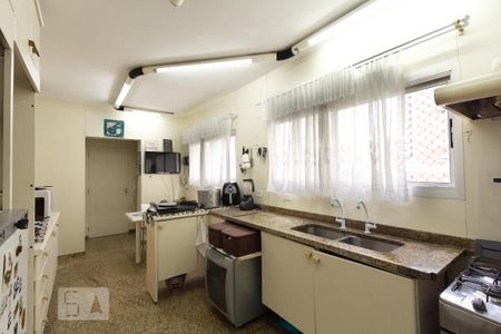 Apartamento à venda com 188m², 4 quartos e 3 vagasCozinha