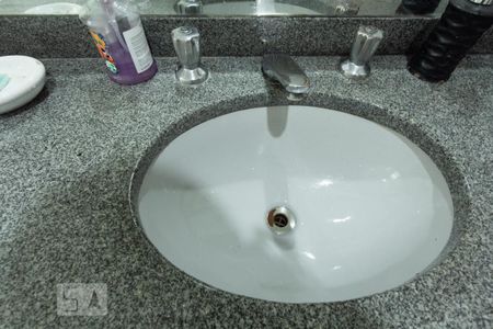 Apartamento à venda com 188m², 4 quartos e 3 vagasBanheiro - Torneira