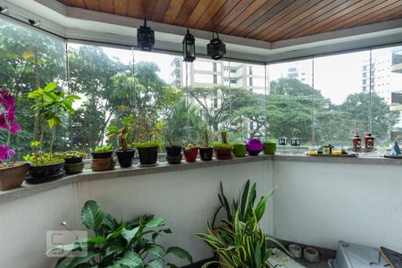 Apartamento à venda com 188m², 4 quartos e 3 vagasvaranda