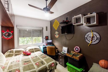 Apartamento à venda com 188m², 4 quartos e 3 vagasQuarto 2 