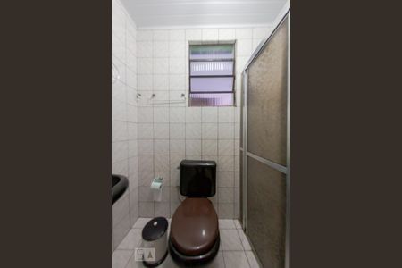 Banheiro de casa à venda com 5 quartos, 320m² em Vila Ipiranga, Porto Alegre