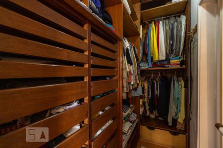 Apartamento à venda com 140m², 3 quartos e 3 vagasCloset da Suíte