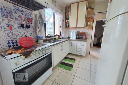 Apartamento à venda com 140m², 3 quartos e 3 vagasCozinha