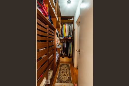 Apartamento à venda com 140m², 3 quartos e 3 vagasCloset da Suíte