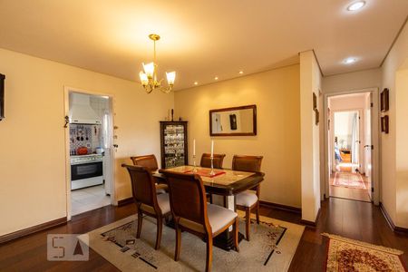 Apartamento à venda com 140m², 3 quartos e 3 vagasSala