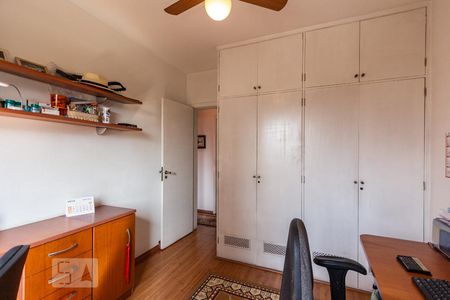 Apartamento à venda com 140m², 3 quartos e 3 vagasQuarto 2