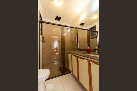 Apartamento à venda com 140m², 3 quartos e 3 vagasBanheiro 3