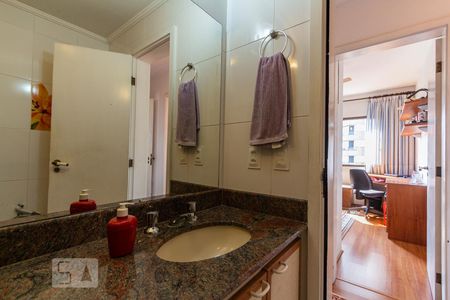 Apartamento à venda com 140m², 3 quartos e 3 vagasBanheiro 3