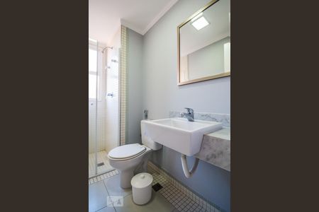 Apartamento para alugar com 66m², 2 quartos e 2 vagasBanheiro da Suíte