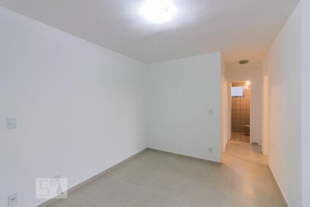 Sala de apartamento para alugar com 3 quartos, 76m² em Jardim Íris, São Paulo