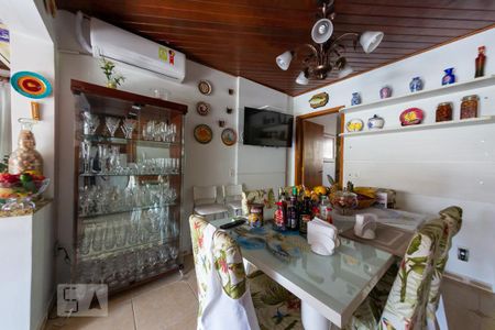 Apartamento para alugar com 243m², 2 quartos e 3 vagas