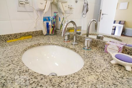 Apartamento à venda com 34m², 1 quarto e 1 vagaPia