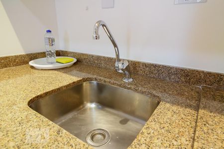 Apartamento à venda com 34m², 1 quarto e 1 vagaPia