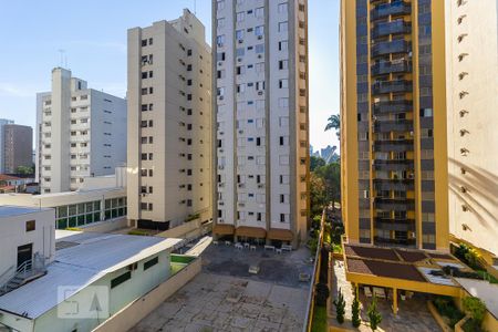 Vista da suíte de apartamento para alugar com 1 quarto, 51m² em Centro, Campinas