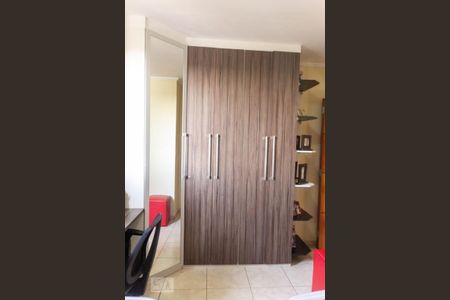 Apartamento à venda com 200m², 3 quartos e 2 vagas Apartamento à venda com 200m², 3 quartos e 2 vagasQuarto 2