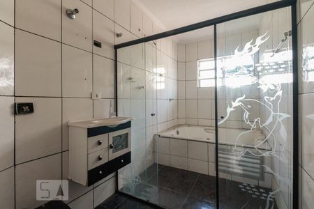 Banheiro  de apartamento para alugar com 1 quarto, 40m² em Mooca, São Paulo