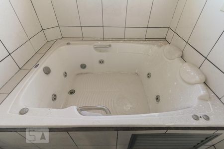 Banheiro  de apartamento à venda com 1 quarto, 40m² em Mooca, São Paulo