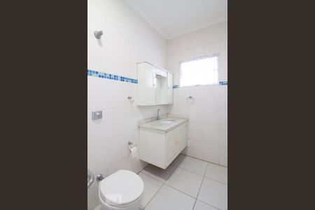 Casa à venda com 290m², 3 quartos e 2 vagasBanheiro da Suíte 2