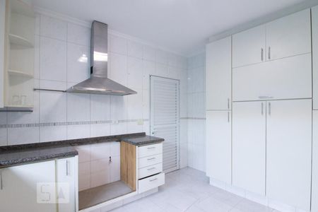 Casa à venda com 290m², 3 quartos e 2 vagasCozinha