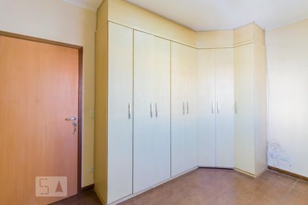 Casa à venda com 290m², 3 quartos e 2 vagasSuíte 2