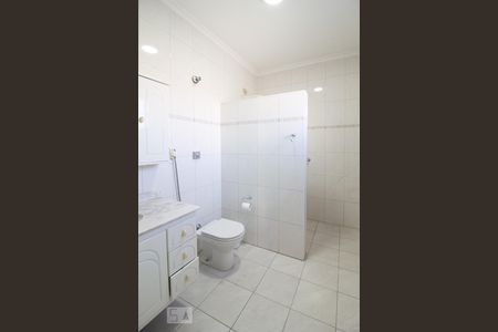 Casa à venda com 290m², 3 quartos e 2 vagasBanheiro da Suíte 3