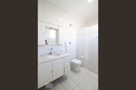 Casa à venda com 290m², 3 quartos e 2 vagasBanheiro da Suíte 3