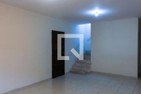 Casa à venda com 146m², 2 quartos e 2 vagasSala