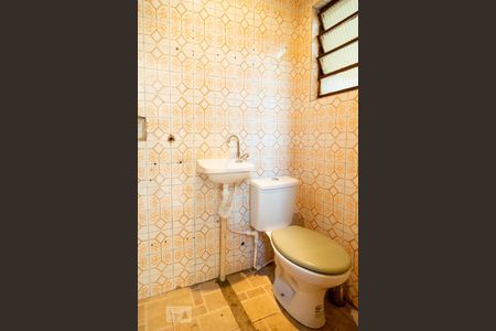 Casa à venda com 146m², 2 quartos e 2 vagasBanheiro de Serviço