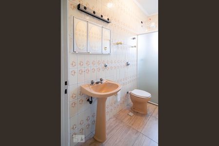 Casa à venda com 146m², 2 quartos e 2 vagasBanheiro Social