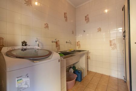 Casa à venda com 350m², 3 quartos e 4 vagasÁrea de serviço