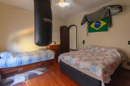 Casa à venda com 350m², 3 quartos e 4 vagasQuarto 2