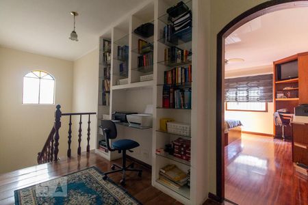 Casa à venda com 350m², 3 quartos e 4 vagasCorredor
