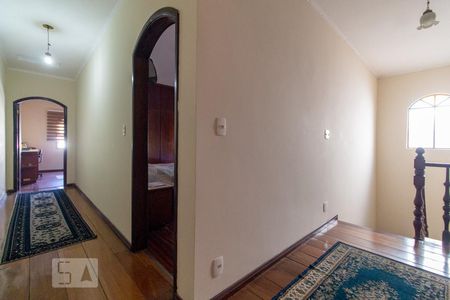 Casa à venda com 350m², 3 quartos e 4 vagasCorredor