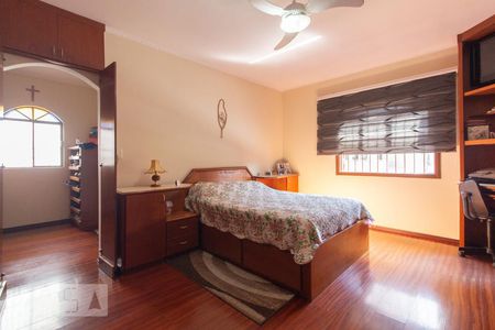 Casa à venda com 350m², 3 quartos e 4 vagasQuarto 1