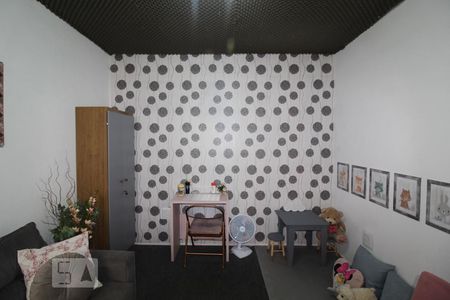 Casa à venda com 240m², 4 quartos e 3 vagasStudio 