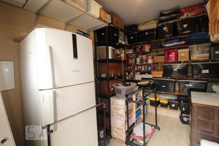 Casa à venda com 240m², 4 quartos e 3 vagasQuarto serviço