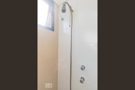 Chuveiro de apartamento para alugar com 3 quartos, 90m² em Água Verde, Curitiba
