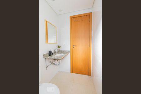 Banheiro Social de apartamento para alugar com 3 quartos, 90m² em Água Verde, Curitiba