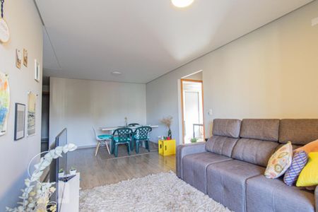 Sala de apartamento para alugar com 3 quartos, 90m² em Água Verde, Curitiba