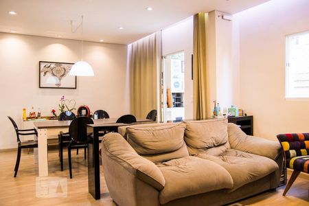 Sala de apartamento à venda com 2 quartos, 88m² em Vila Curuca, Santo André